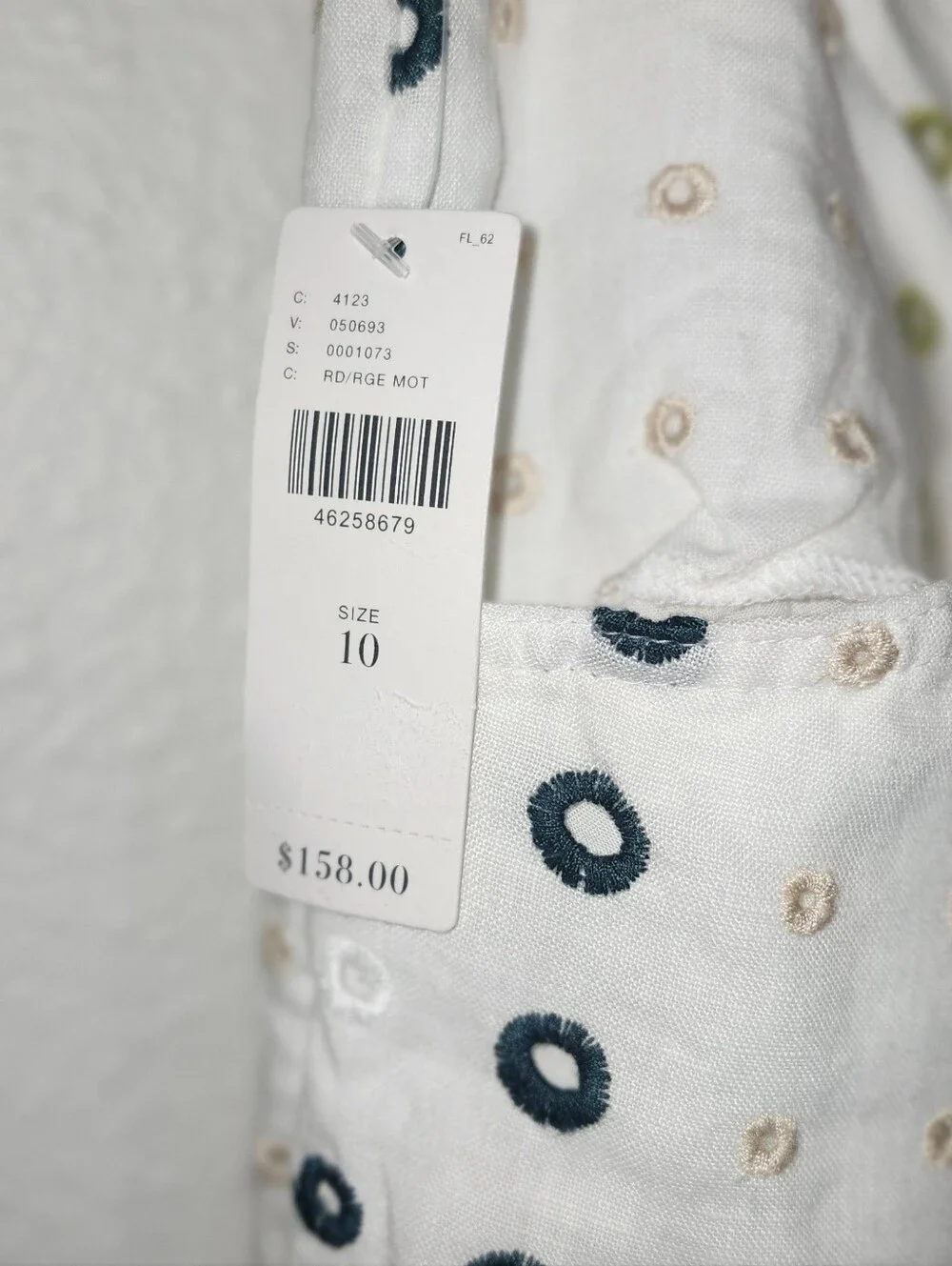Classic Staple with a Modern Twist!
Gorgeous Linen Pants - Picture 10 of 10